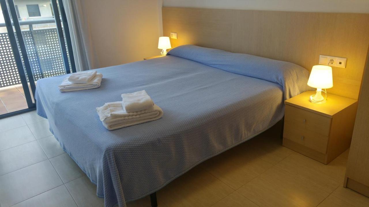 Apartaments Las Carolinas ซันต์การ์เลสเดลาราปีตา ภายนอก รูปภาพ